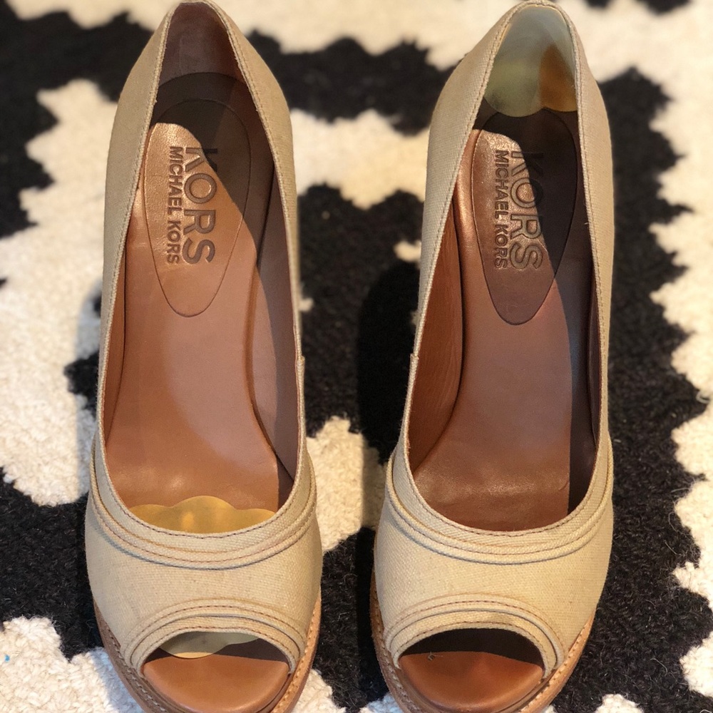 Michael Kors Nude Wedges Size 7.5